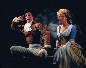 Marianne Bindig as der Trommler in Der Kaiser von Atlantis